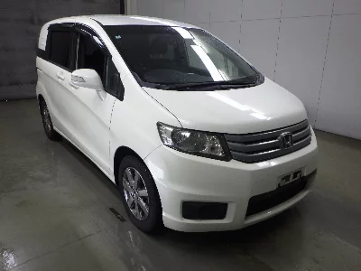 HONDA FREED SPIKE