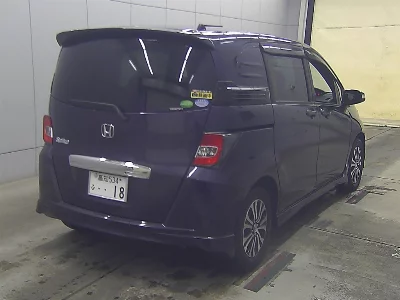 Honda Freed Spike