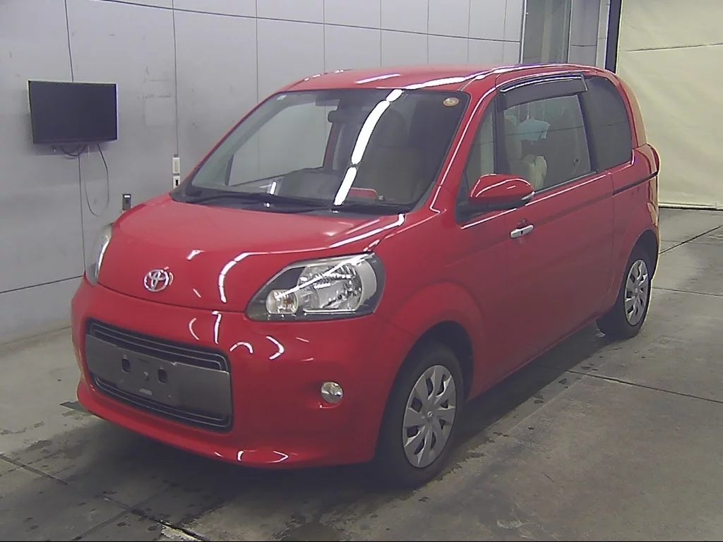 Toyota Porte  с аукциона в Японии