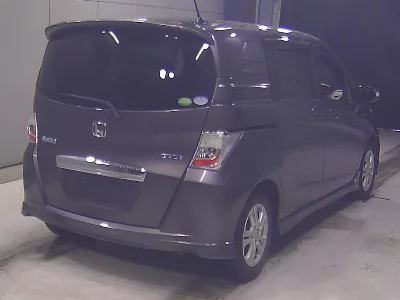 HONDA FREED SPIKE