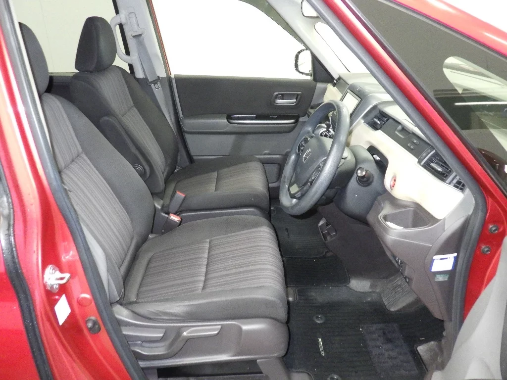 Honda Freed  с аукциона в Японии