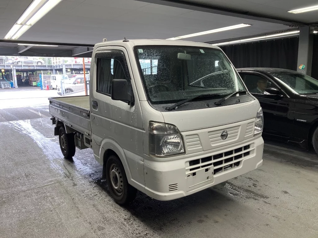 Nissan NT100 Clipper  с аукциона в Японии