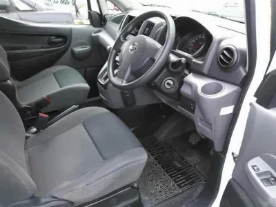 Nissan NV200 VANETTE VAN