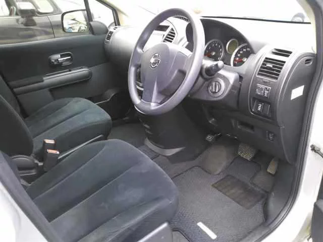 Nissan Lafesta  с аукциона в Японии