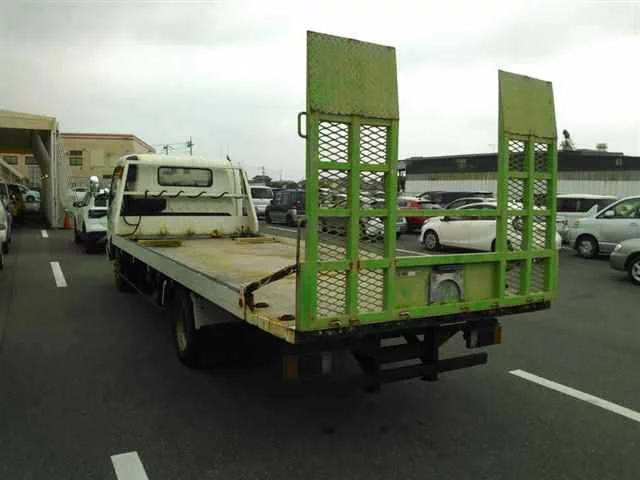 Toyota Dyna  с аукциона в Японии