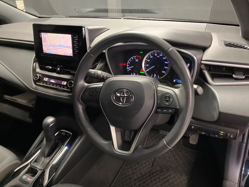 Toyota Corolla Hatchback  с аукциона в Японии