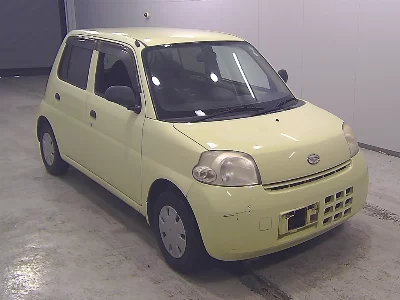 Daihatsu Esse