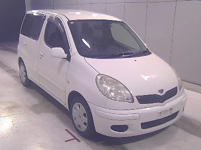 TOYOTA FUN CARGO