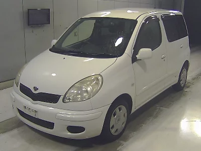 TOYOTA FUN CARGO