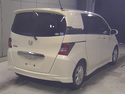 HONDA FREED SPIKE
