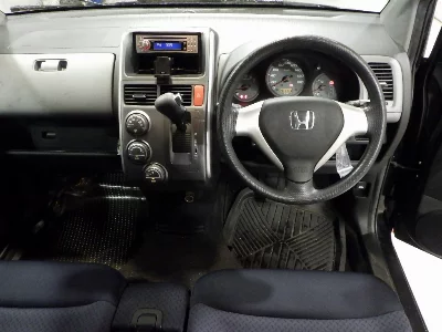 HONDA MOBILIO SPIKE