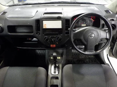 NISSAN AD VAN