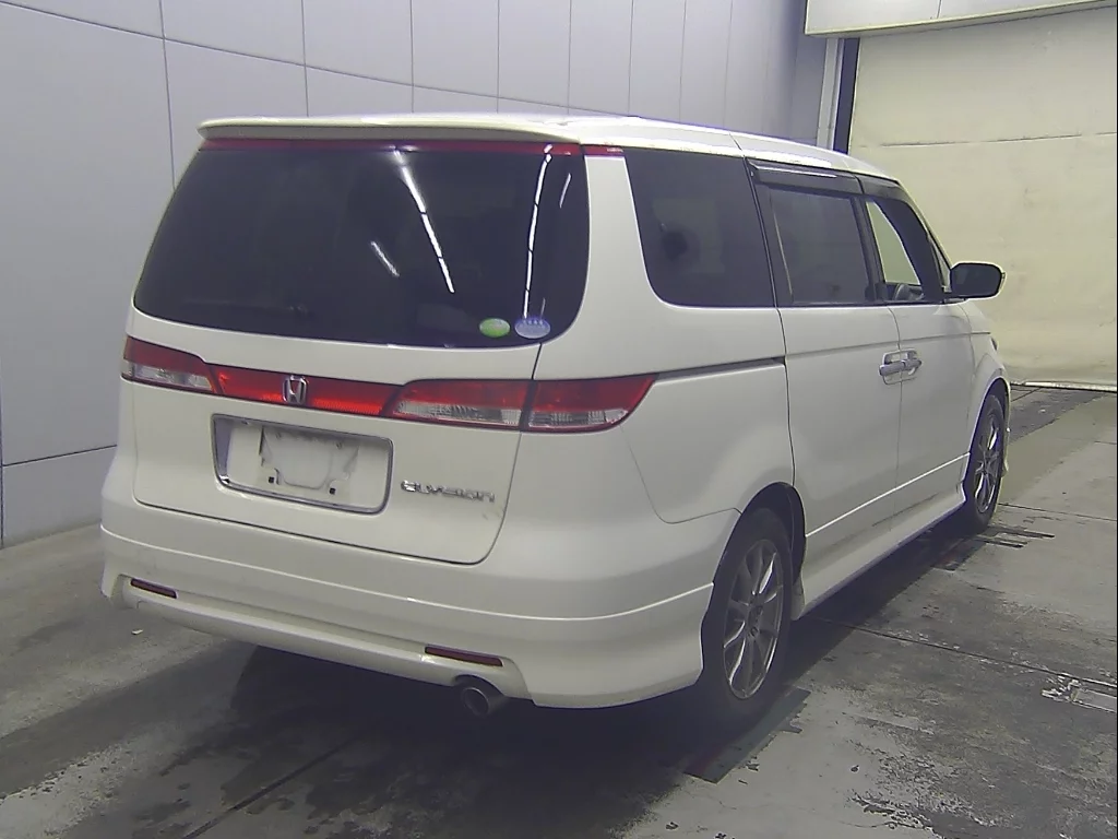 Honda Elysion  с аукциона в Японии