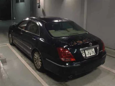 TOYOTA CROWN MAJESTA