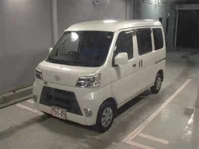 TOYOTA PIXIS VAN