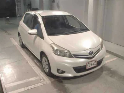 TOYOTA VITZ