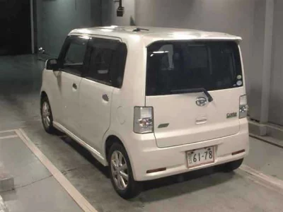 DAIHATSU MOVE CONTE