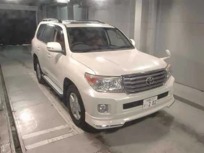 TOYOTA LAND CRUISER
