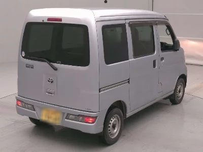 TOYOTA PIXIS VAN