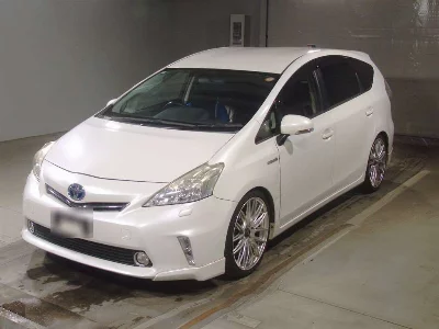 TOYOTA PRIUS ALPHA