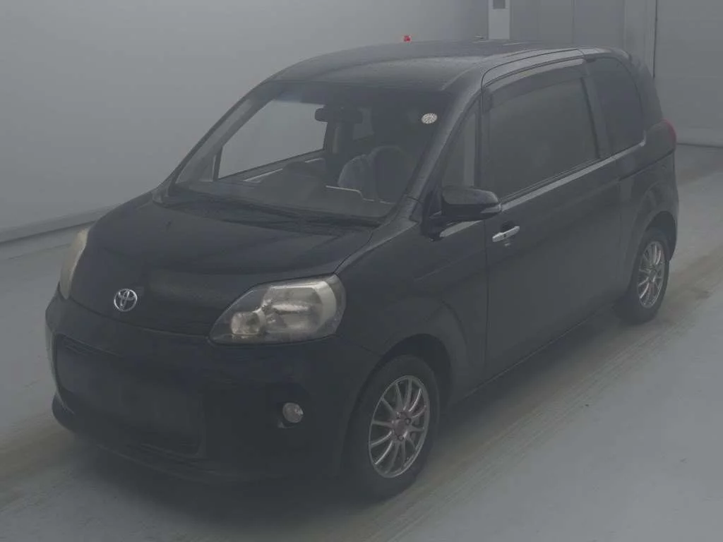 Toyota Porte  с аукциона в Японии