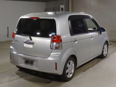 TOYOTA SPADE