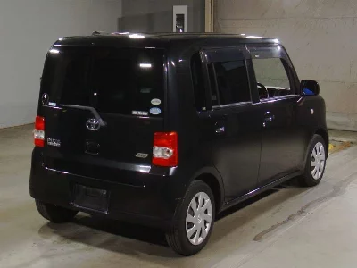 Toyota Pixis Space