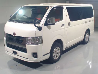 TOYOTA HIACE VAN