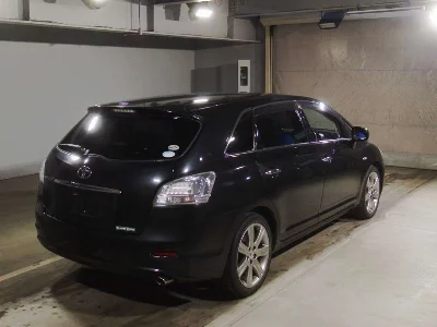 TOYOTA MARK X ZIO