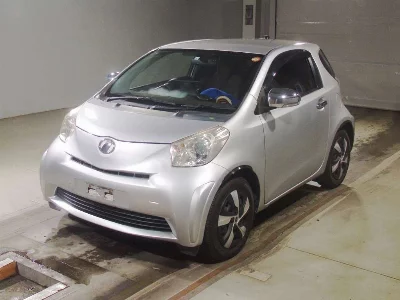 TOYOTA IQ
