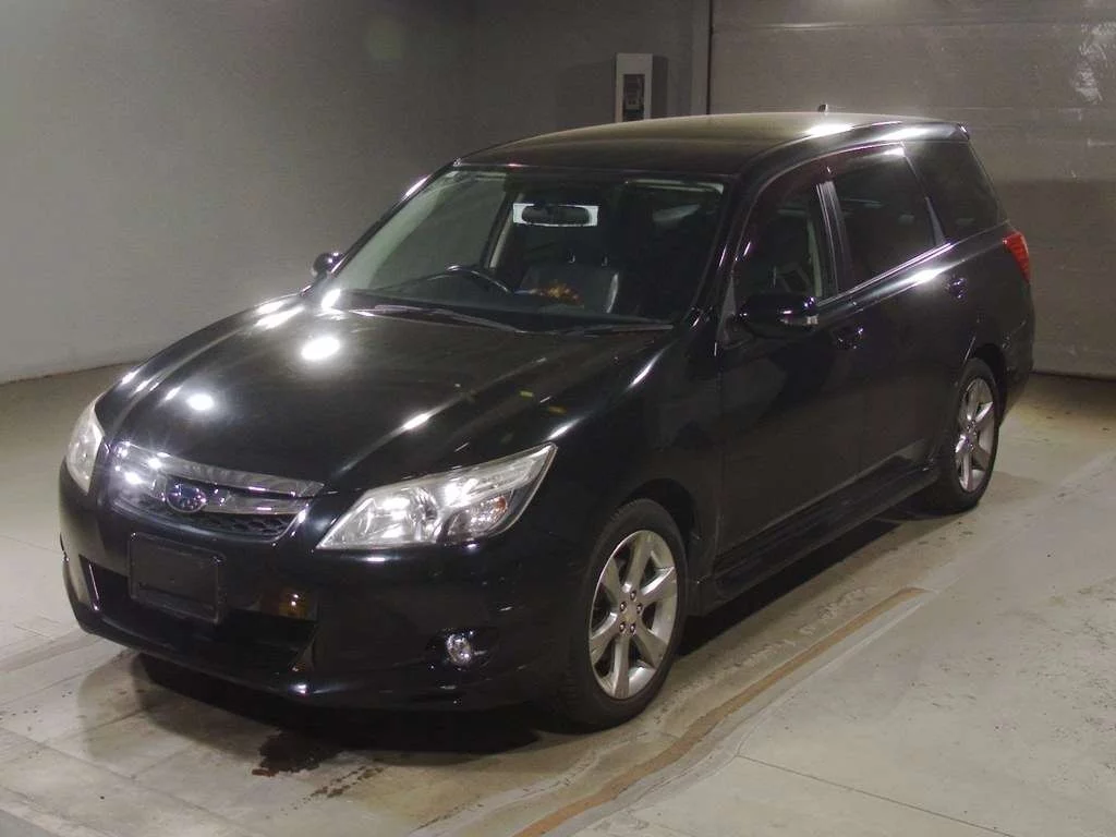 Subaru Exiga  с аукциона в Японии