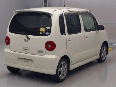 DAIHATSU MOVE LATTE