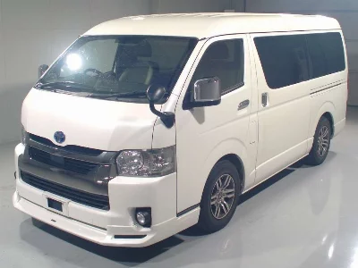 TOYOTA HIACE VAN