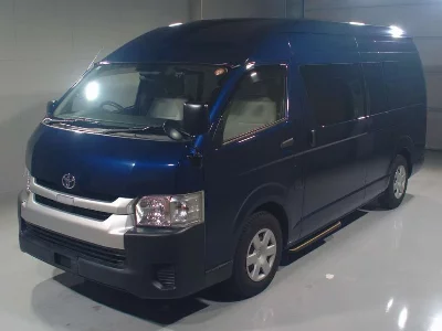 TOYOTA HIACE COMMUTER