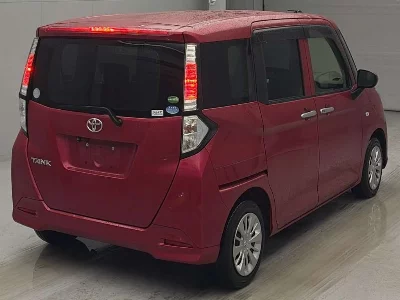 TOYOTA TANK