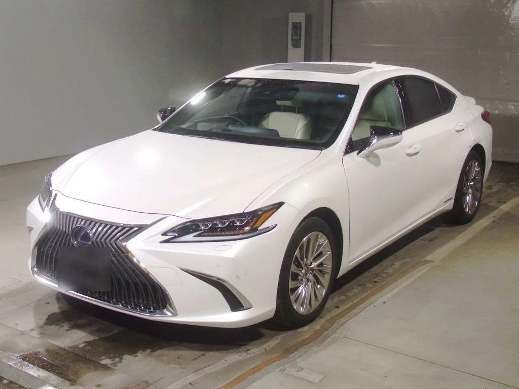 Lexus ES300h  с аукциона в Японии