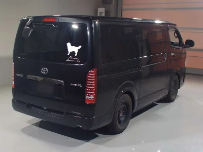 TOYOTA HIACE VAN