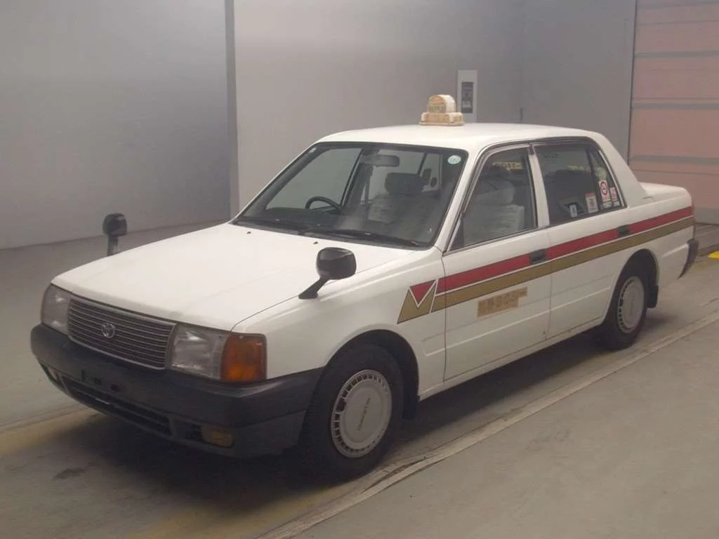 Toyota Comfort  с аукциона в Японии