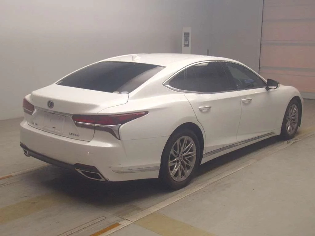 Lexus LS500  с аукциона в Японии