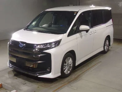 TOYOTA NOAH