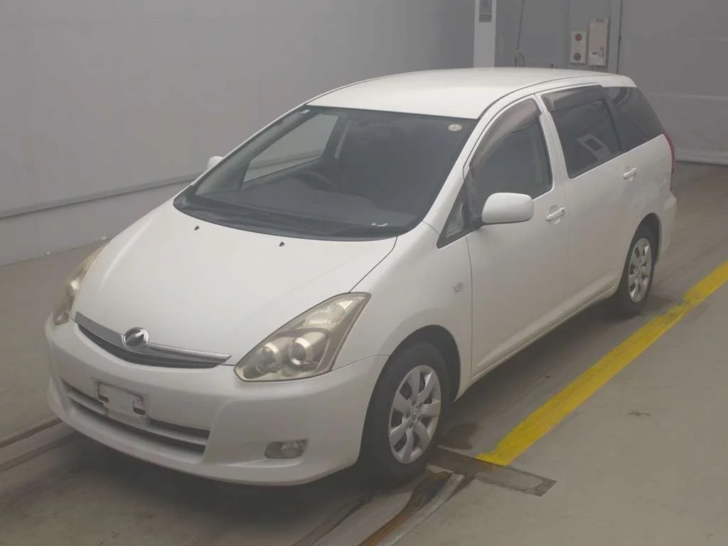 Toyota Wish  с аукциона в Японии