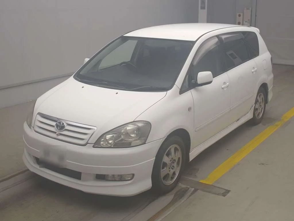Toyota Ipsum  с аукциона в Японии