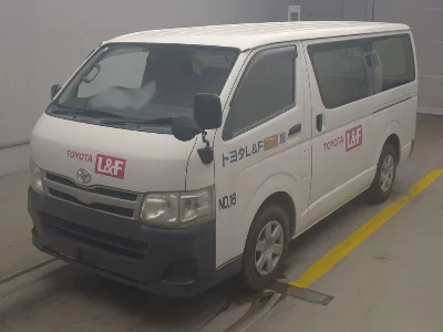 TOYOTA HIACE VAN