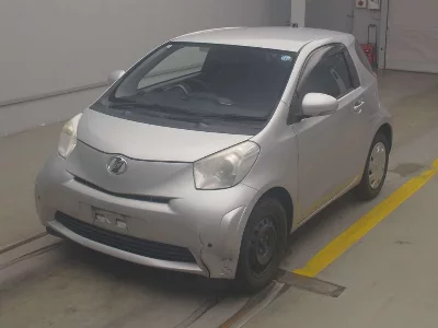 TOYOTA IQ