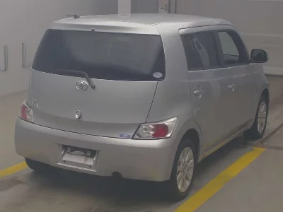 TOYOTA BB