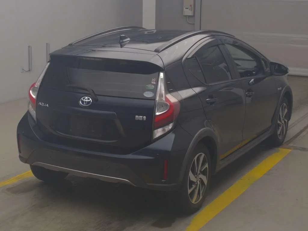 Toyota Aqua  с аукциона в Японии