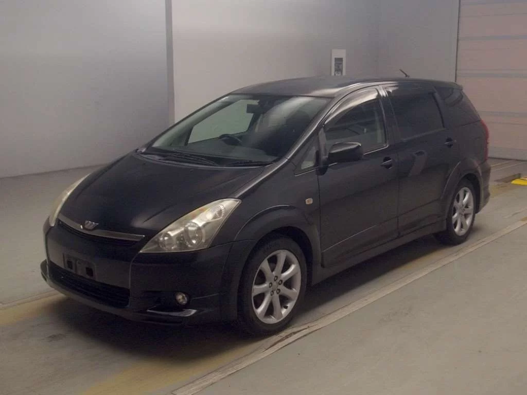 Toyota Wish  с аукциона в Японии
