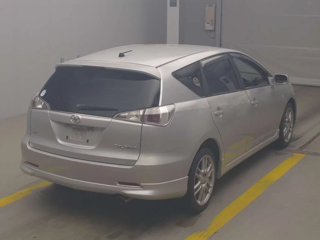 Toyota Caldina  с аукциона в Японии