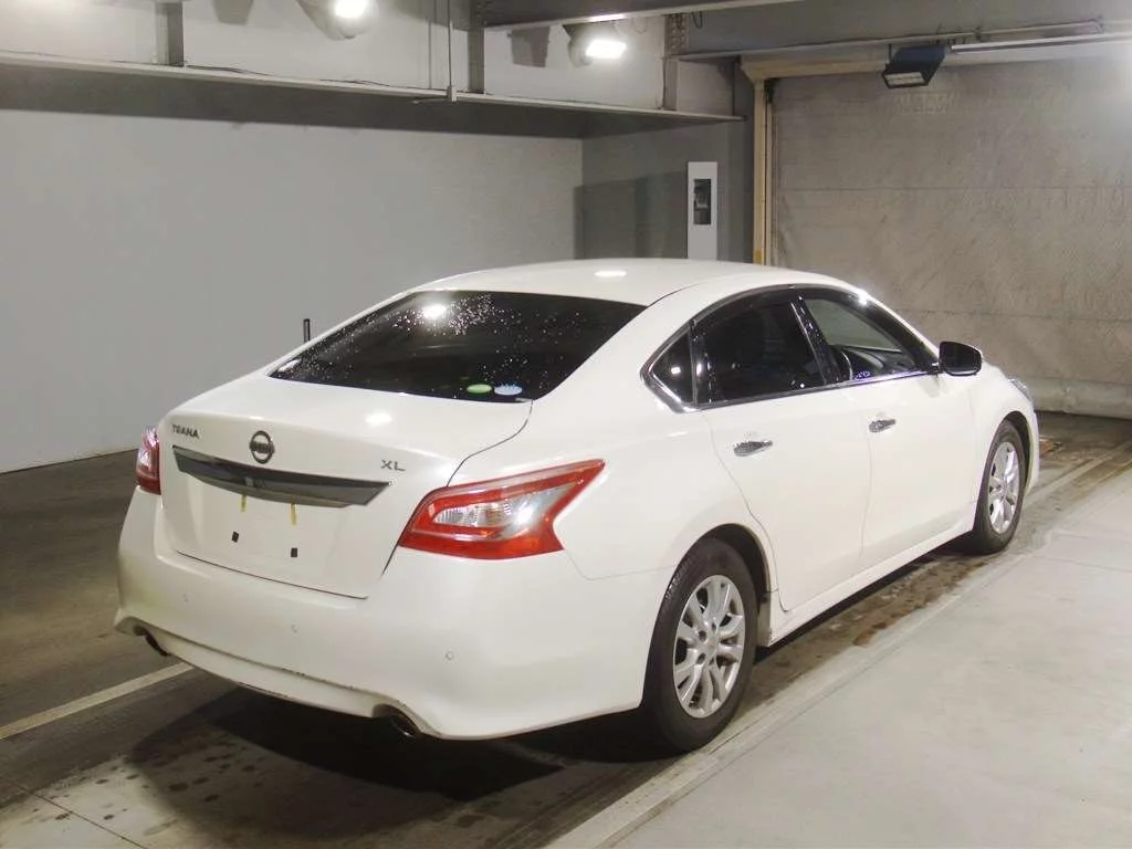 Nissan Teana  с аукциона в Японии
