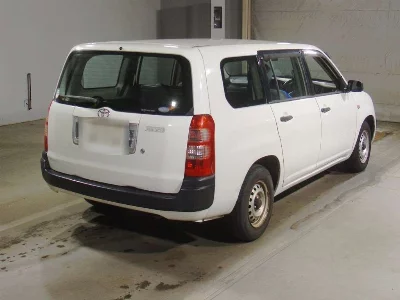 TOYOTA SUCCEED VAN